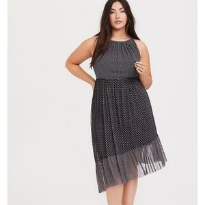 Torrid 3X Sleeveless asymmetrical black diamond dress